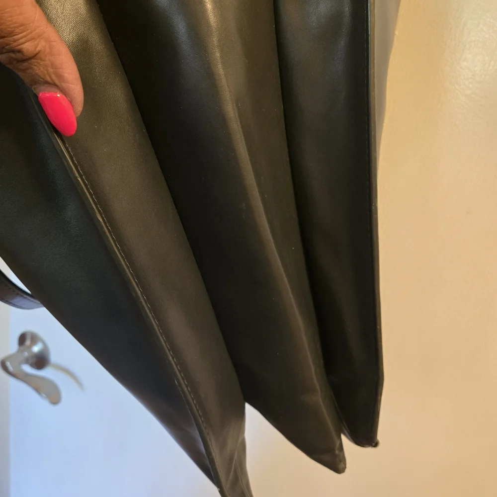 Black Leather Tote Bag with Gold Accent - Picture 9 of 13